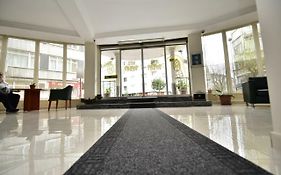 โรงแรมทอปกาปิ